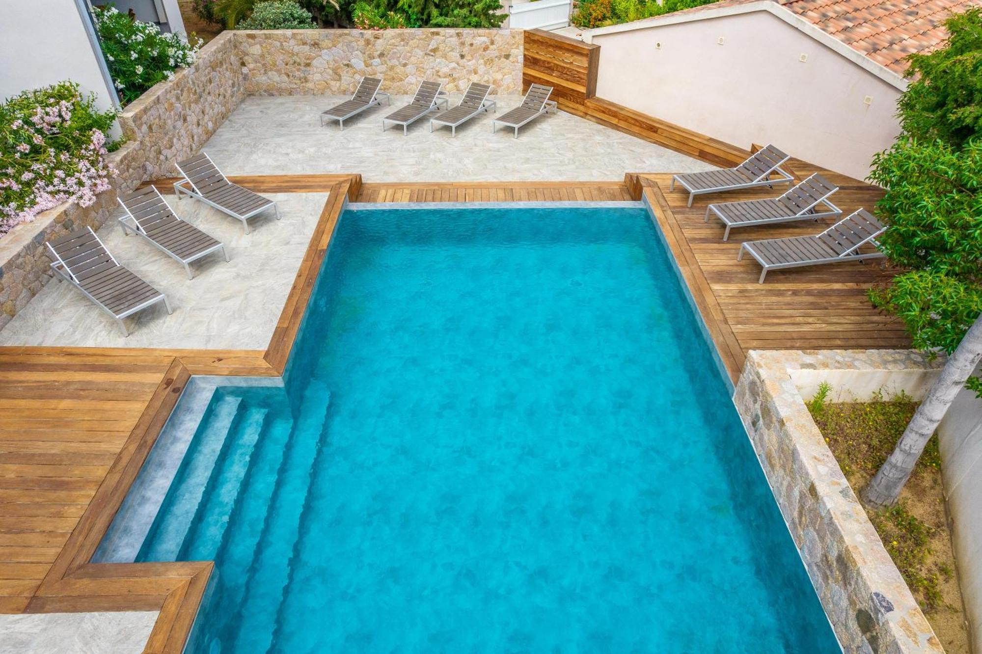Les Alizes Residence & Spa LʼÎle-Rousse Екстериор снимка
