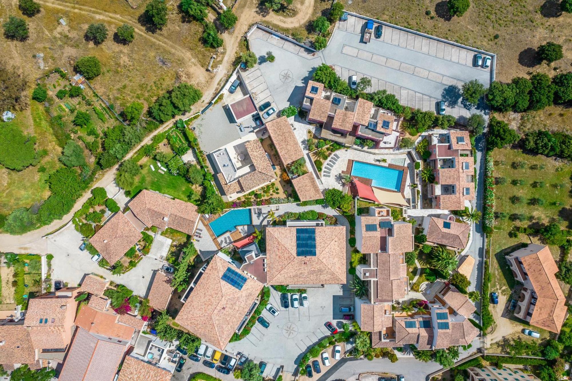 Les Alizes Residence & Spa LʼÎle-Rousse Екстериор снимка