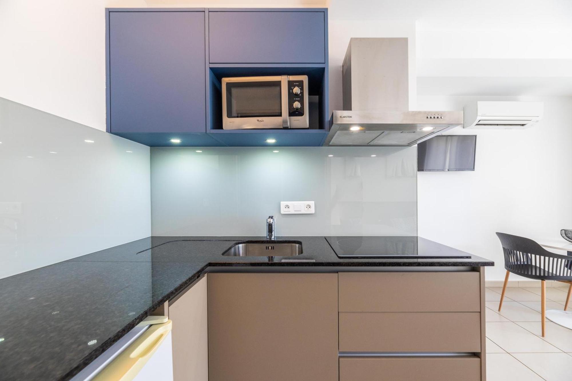 Les Alizes Residence & Spa LʼÎle-Rousse Екстериор снимка