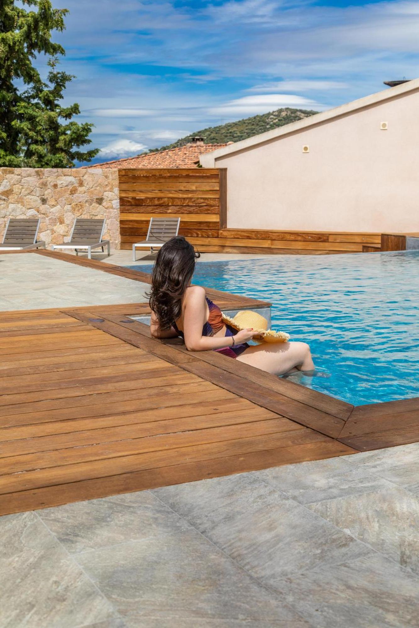 Les Alizes Residence & Spa LʼÎle-Rousse Екстериор снимка