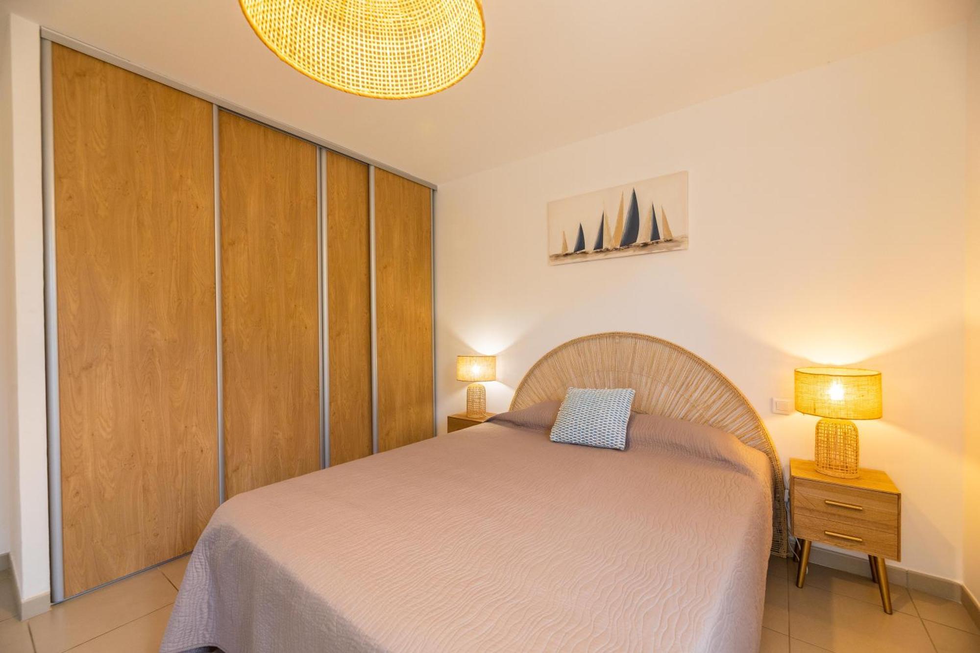 Les Alizes Residence & Spa LʼÎle-Rousse Екстериор снимка
