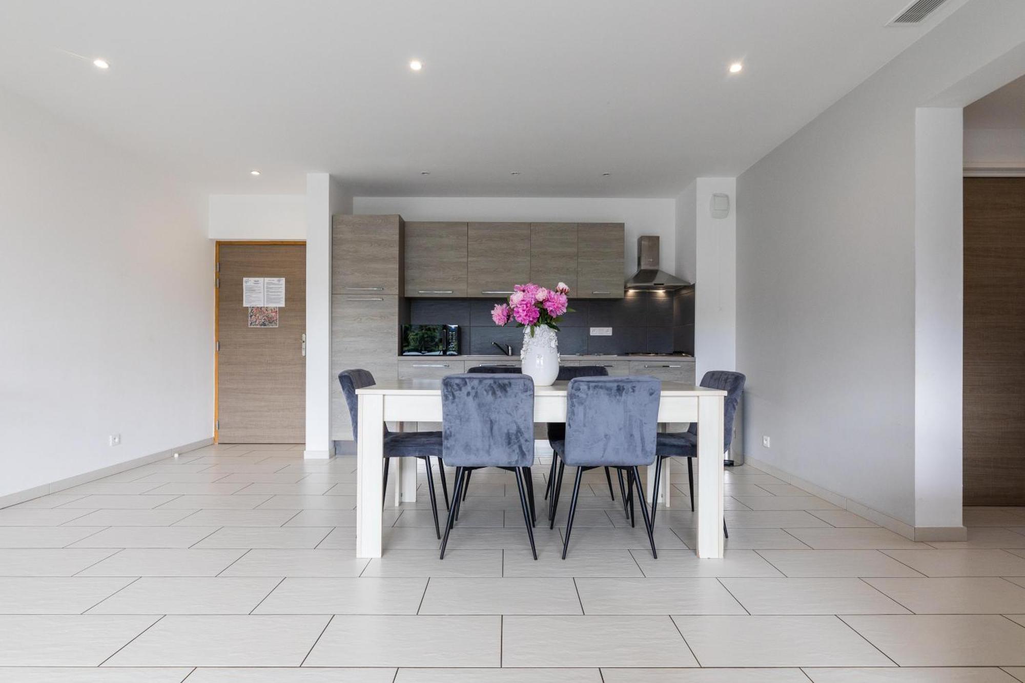 Les Alizes Residence & Spa LʼÎle-Rousse Екстериор снимка