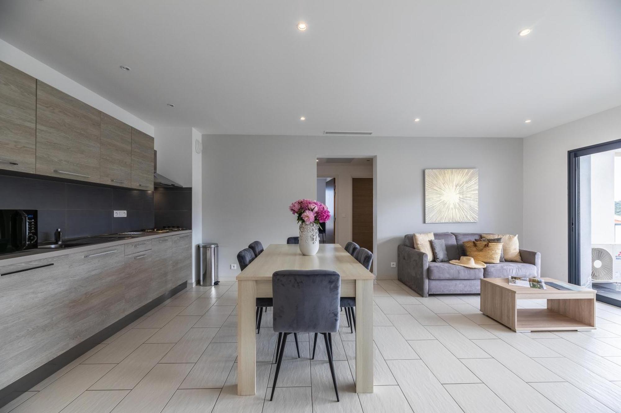 Les Alizes Residence & Spa LʼÎle-Rousse Екстериор снимка