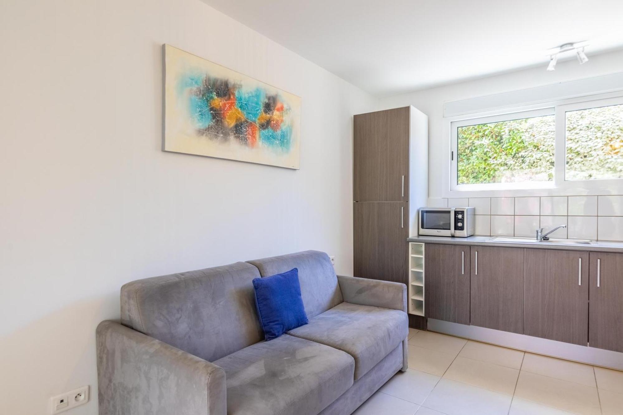 Les Alizes Residence & Spa LʼÎle-Rousse Екстериор снимка