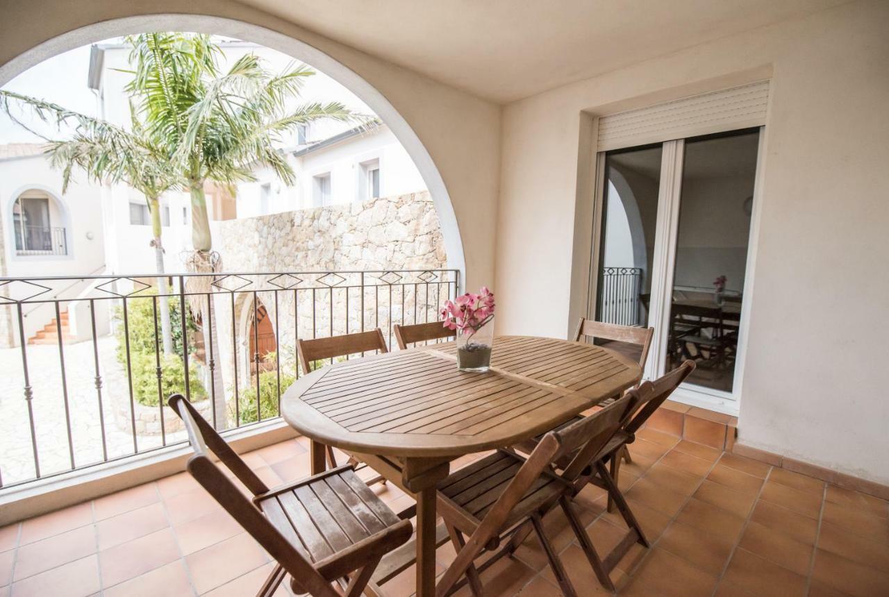 Les Alizes Residence & Spa LʼÎle-Rousse Екстериор снимка